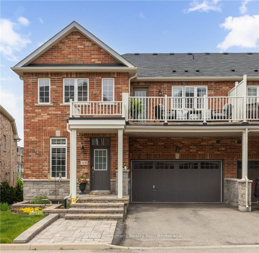 54 Nisbet Boulevard 31, Hamilton, ON L8B 0Y3