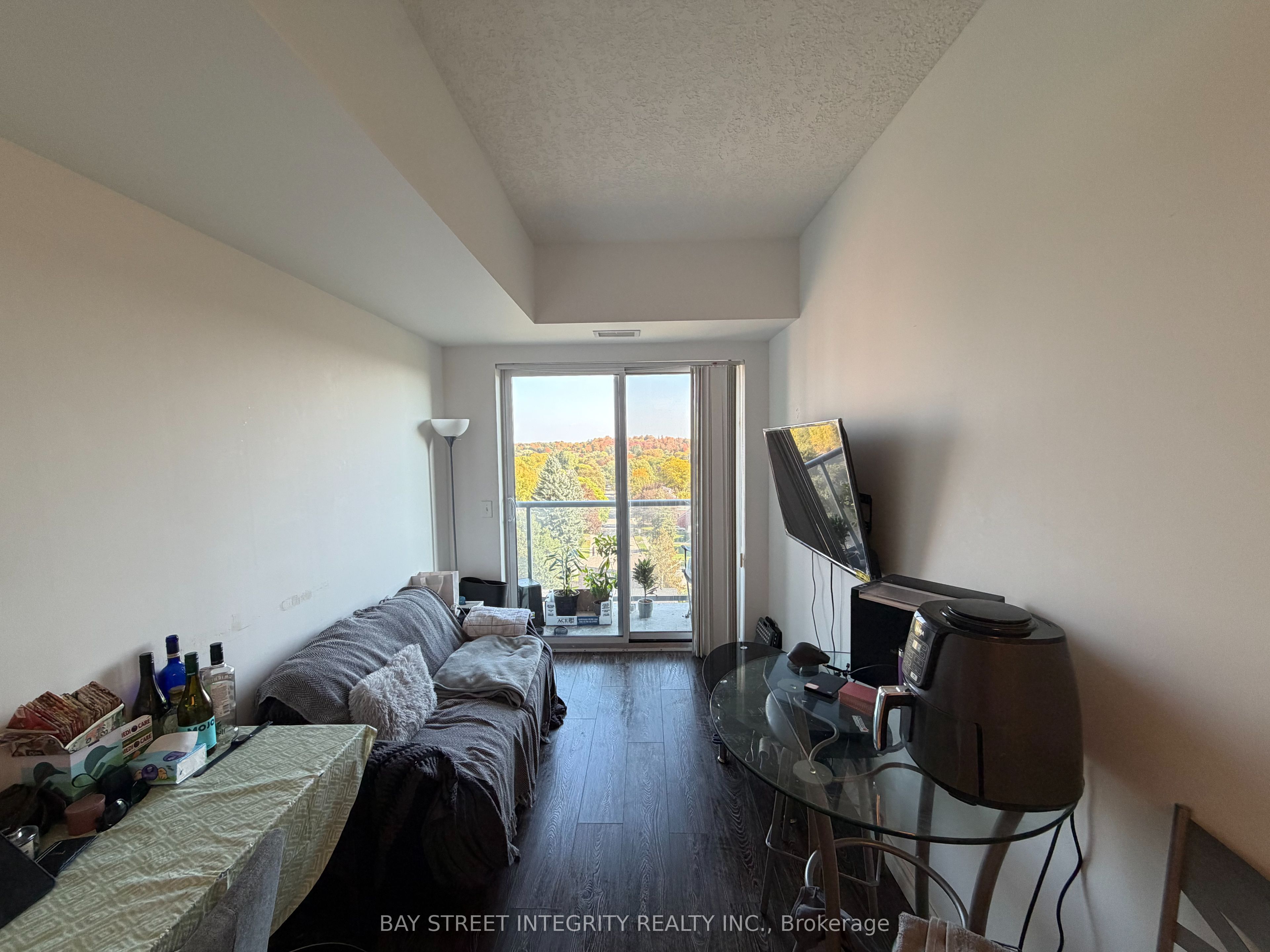 158 King Street 902, Waterloo, ON N2J 0E5 photo 4