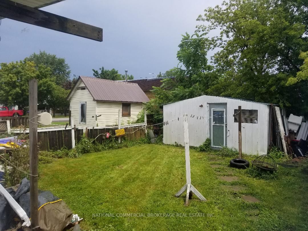 409 Murray Street, Chatham-Kent, ON N8A 1V5 photo 3