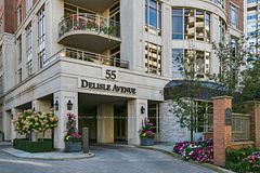 55 Delisle Avenue 903, Toronto, ON M4V 1S8