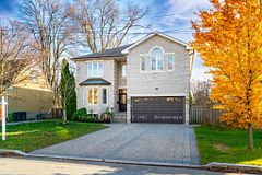111 Pleasant Avenue, Toronto, ON M2M 1M2