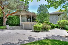 3 Nomad Crescent, Toronto, ON M3B 1S5