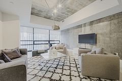 224 King Street W 501, Toronto, ON M5V 1H8