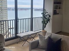 33 HARBOUR Square 2232, Toronto, ON M5J 2G2