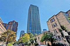 65 St Mary Street 810, Toronto, ON M5S 0A6