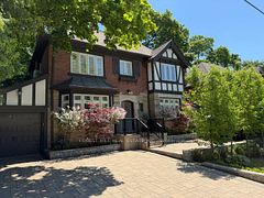 607 Spadina Road, Toronto, ON M5P 2X1