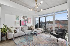 109 Ossington Avenue 322, Toronto, ON M6J 0G1