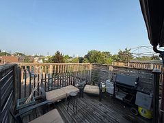 263 Grace Street 2nd Floor, Toronto, ON M6G 3A7