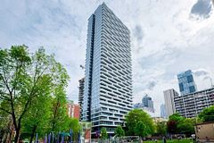 85 Wood Street 3609, Toronto, ON M4Y 0E8