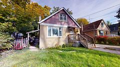 262 Poyntz Avenue 2nd floor, Toronto, ON M2N 1J7