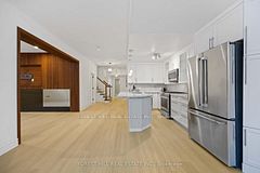 42 Cotswold Crescent Lower, Toronto, ON M2P 1N2