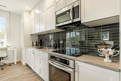 71 Redpath Avenue 1305, Toronto, ON M4S 0E1