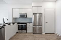 30 Roehampton Avenue 1501, Toronto, ON M4P 0B9