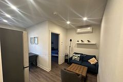 595 St Clair Avenue W 4, Toronto, ON M6C 1A3