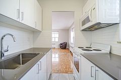 1291 Bayview Avenue N 102, Toronto, ON M4G 2Z9