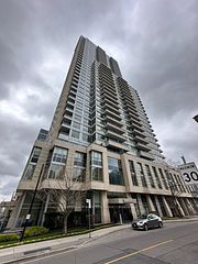 500 Sherbourne Street 1702, Toronto, ON M4X 1L1