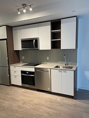 543 richmond st W 931, Toronto, ON M5V 0W9