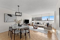 914 Yonge Street 1506, Toronto, ON M4W 3C8