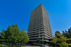 135 Antibes Drive 2404, Toronto, ON M2R 2Z1
