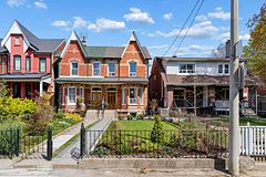 40 Halton Street, Toronto, ON M6J 1R3