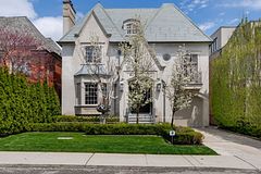 215 Dunvegan Road, Toronto, ON M5P 2P2