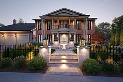 7 Shady Oaks Crescent, Toronto, ON M3C 2L4