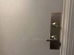 181 Dundas Street E 3910, Toronto, ON M5A 0N5