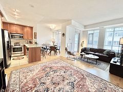 900 Mount Pleasant Road 426, Toronto, ON M4P 3J9