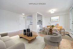 666 Spadina Avenue 2411, Toronto, ON M5S 2H8