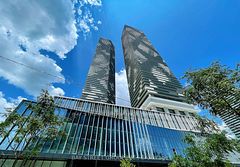 138 Downes Street 806, Toronto, ON M5E 0E4