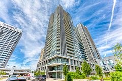 2 Sonic Way 308, Toronto, ON M3C 0P2