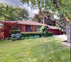 168 York Mills Road E, Toronto, ON M2L 1K7