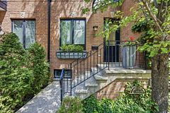 52 Shaftesbury Avenue, Toronto, ON M4T 1A2