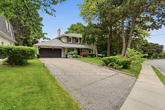 30 Blue Ridge Road, Toronto, ON M2K 1R7