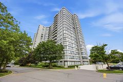 1121 W Steeles Avenue W 514, Toronto, ON M2R 3W7