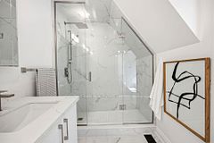177 Collier Street, Toronto, ON M4W 1M2