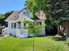 205 Maplehurst Avenue E, Toronto, ON M2N 3C3