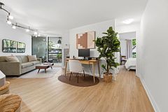 77 Maitland Place 123, Toronto, ON M4Y 2V6
