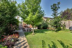 595 Northcliffe Boulevard, Toronto, ON M6E 3L6