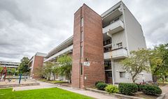 125 Leeward Glenway 112, Toronto, ON M3C 2Z6
