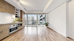 20 Edward Street 619, Toronto, ON M5G 0C5