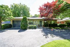 176 Old Yonge Street, Toronto, ON M2P 1P9