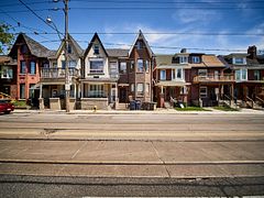 1007 Bathurst Street 3, Toronto, ON M5R 3G8