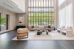 2 Forest Hill Road 408, Toronto, ON M4V 2L3