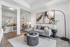 543 Richmond Street W 1021, Toronto, ON M5V 0W9