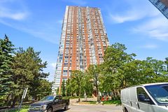7 Concorde Place 1108, Toronto, ON M3C 3N4