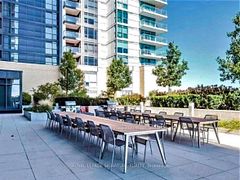 33 Singer Court 303, Toronto, ON M2K 0B4