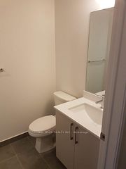 576 Front Street W 527E, Toronto, ON M5V 0P8