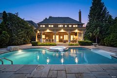 75 Yorkminster Road, Toronto, ON M2P 1M4