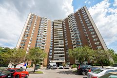 60 Pavane Linkway Way 706, Toronto, ON M3C 2Y6